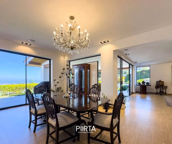 EN VENTA | CASA EN RESIDENCIAL LOMAS DE ALTAMIRA, SAN SALVADOR