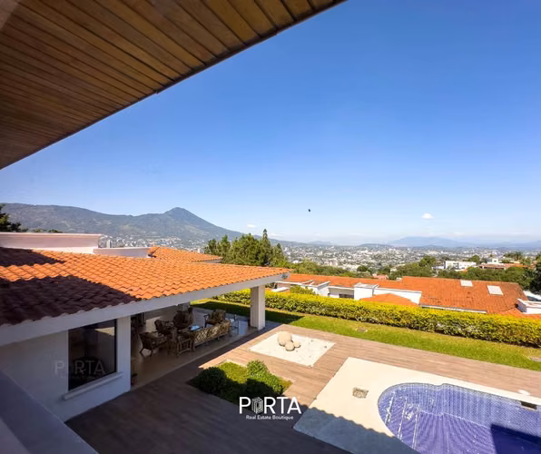 EN VENTA | CASA EN RESIDENCIAL LOMAS DE ALTAMIRA, SAN SALVADOR