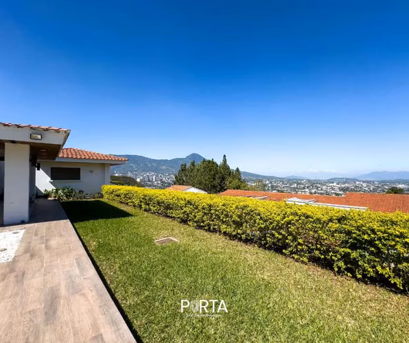 EN VENTA | CASA EN RESIDENCIAL LOMAS DE ALTAMIRA, SAN SALVADOR