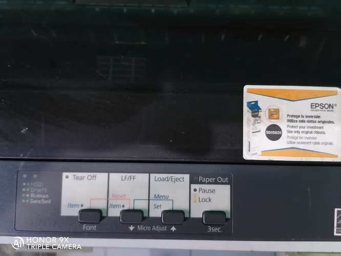 Impresora EPSON LX350 matricial con su cinta y cable de poder $275