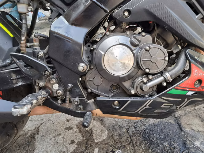 MOTO DEPORTIVA BENELLI AÑO 2020