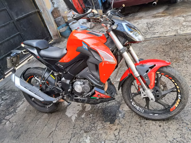 MOTO DEPORTIVA BENELLI AÑO 2020