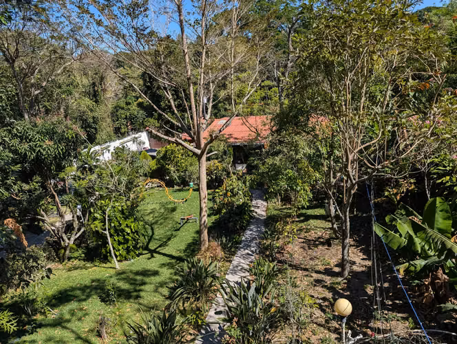 Vendo quinta con 3 casas y área social en Planes de Renderos, Las Marias - Imagen 18