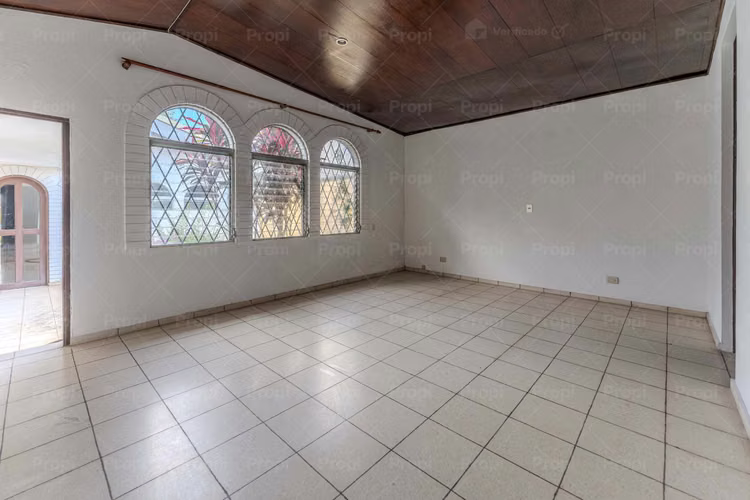 Colonia Escalon - Casa en Venta en San Salvador #3207