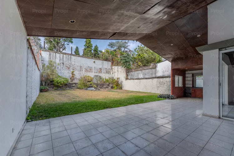 Colonia Escalon - Casa en Venta en San Salvador #3207