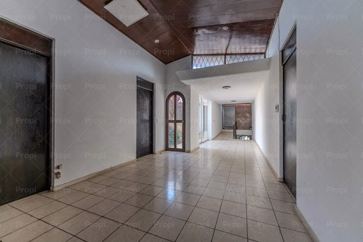 Colonia Escalon - Casa en Venta en San Salvador #3207