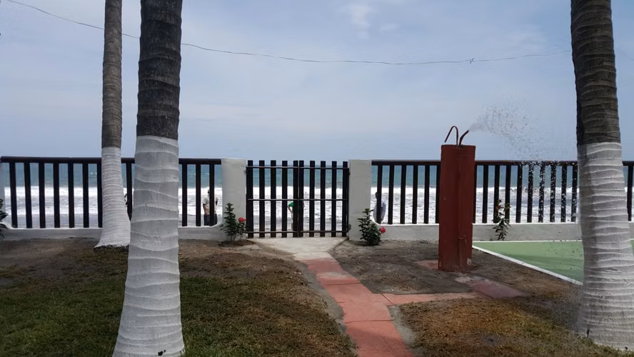 Amatecampo - Casas de Playa en Venta en San Luis Talpa #3243 - Imagen 5