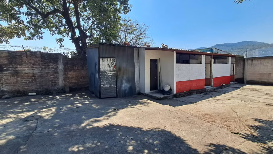 Alquiler de Propiedad para bodega u otros en Barrio Modelo y calle Prado,  SS - Imagen 2