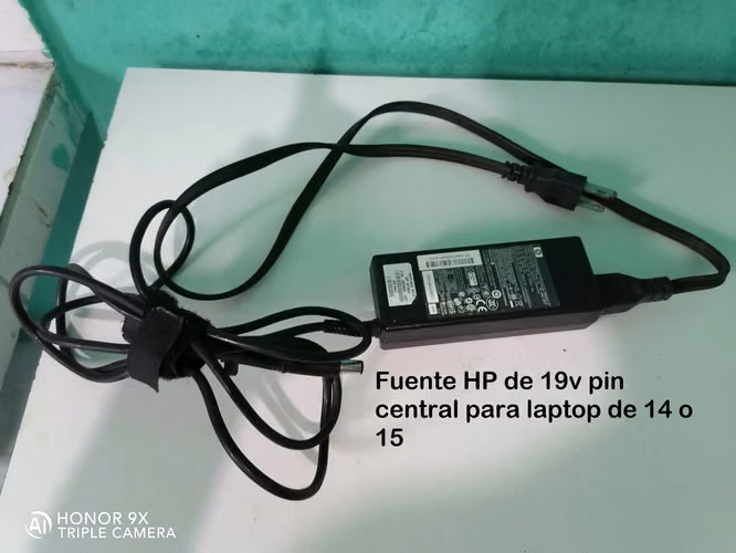 Cargador para DELL, HP pin central y para una Tablet DCX