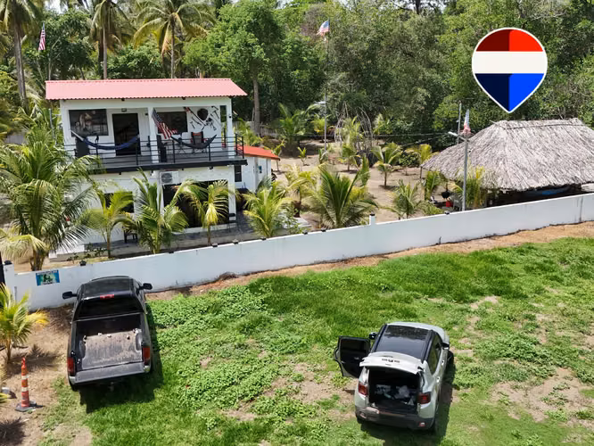 PLAYA MALIBU, SONSONATE, CASA EN VENTA. C ACCESO AL MAR, PRIVADO