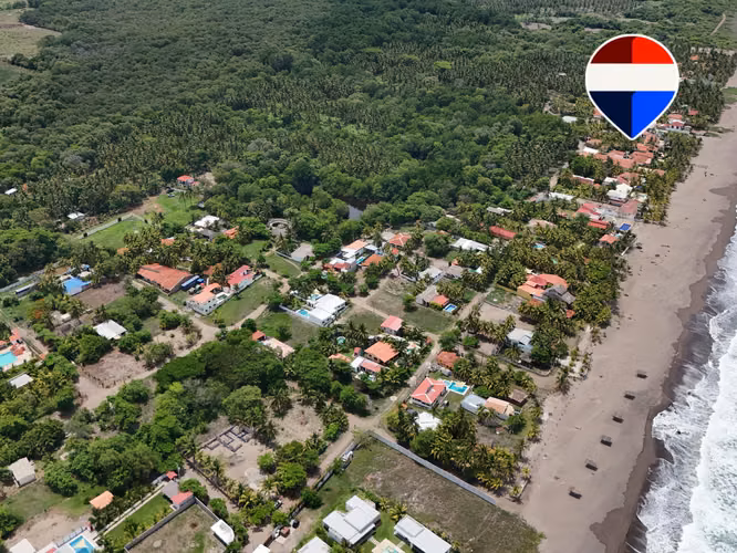 PLAYA MALIBU, SONSONATE, CASA EN VENTA. C ACCESO AL MAR, PRIVADO