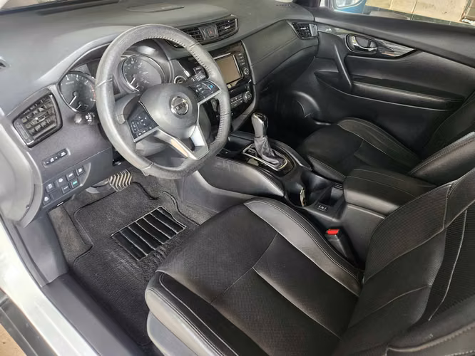 SE VENDE NISSAN ROGUE SL 2020