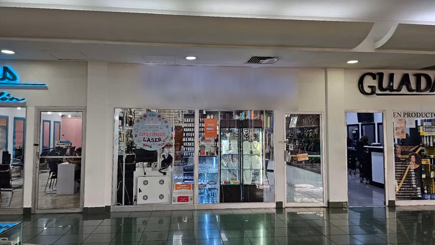 LOCAL EN VENTA PLAZA MERLIOT
