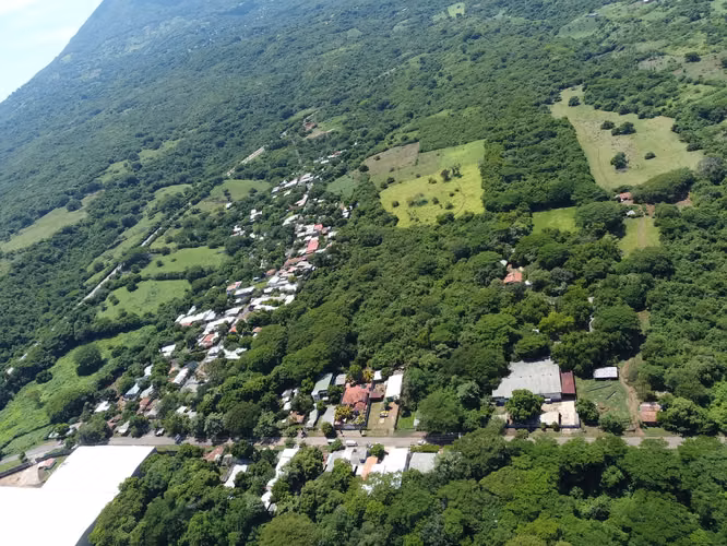 Terreno en venta, contiguo a CEPA La Unión.
