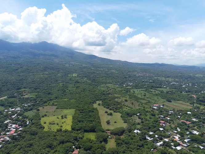 Terreno en venta, contiguo a CEPA La Unión.