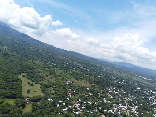 Terreno en venta, contiguo a CEPA La Unión.