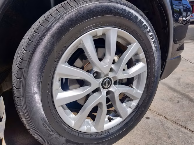 NISSAN ROGUE 2018