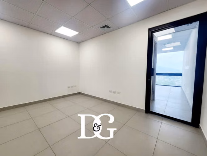 Alquilo 4 Locales en Torre Humana San Benito
