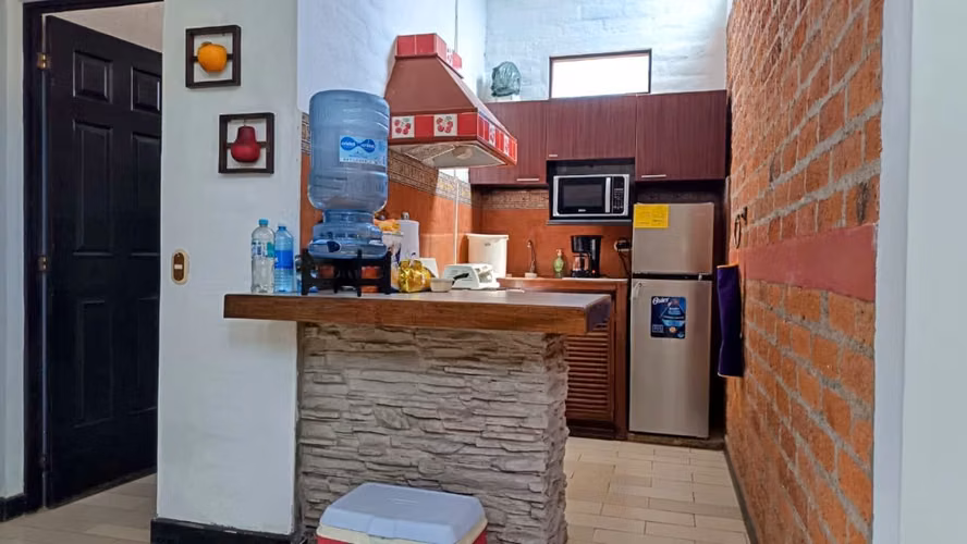 Vendo apartamento full amueblado en Lago de Coatepeque, 3 hab.