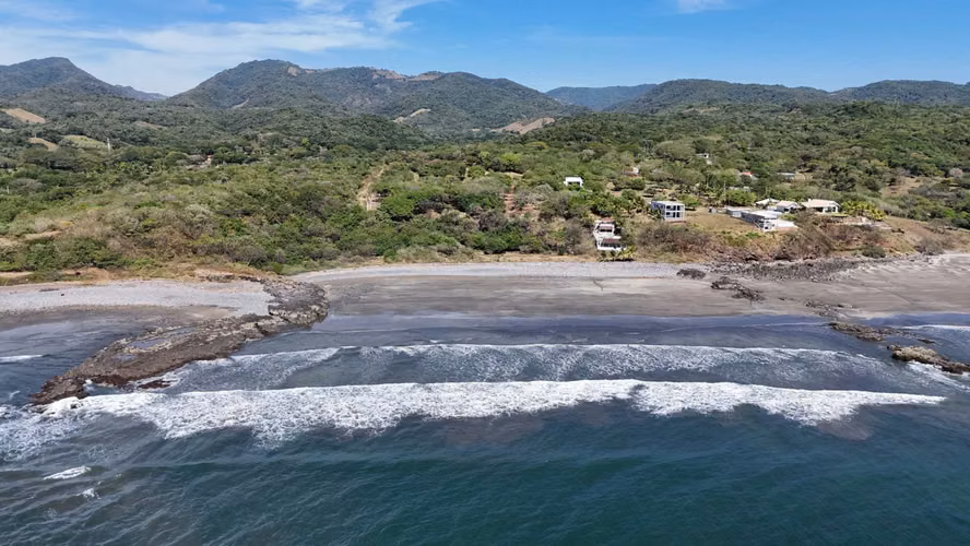 IMPRESIONANTE TERRENO FRENTE AL MAR EN LA VENTANA USULUTAN | $360,000 - Imagen 12