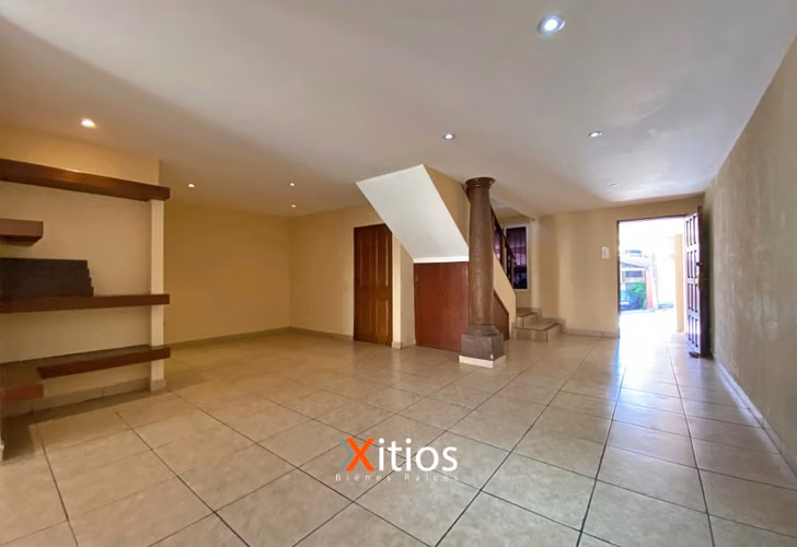 Venta de Casa en Colonia Escalón en Residencial Privado