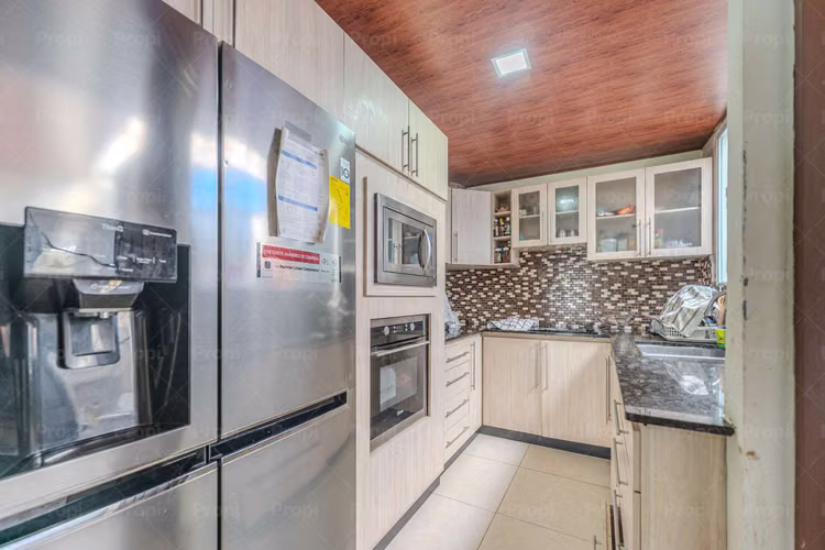 Las Palmeras - Casa en Venta en Santa Tecla #3637