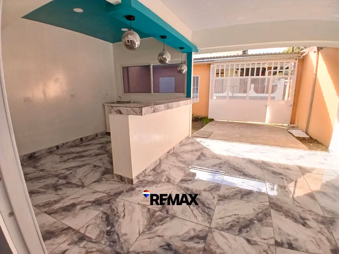 CASA EN VENTA EN LOURDES, COLÓN, LA LIBERTAD OESTE - Imagen 7