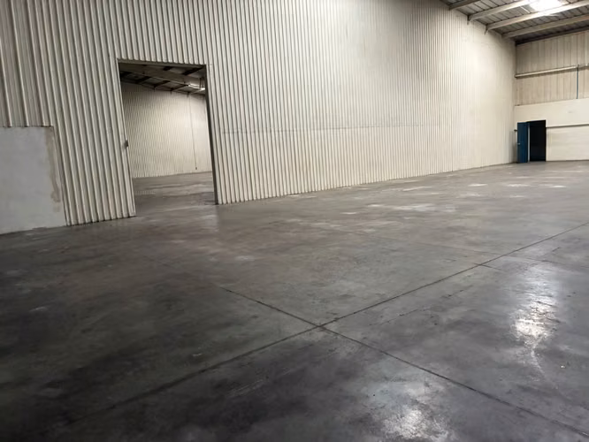 Alquiler de Bodega  Zona Privilegiada, complejo privado , Carretera a la Libertad