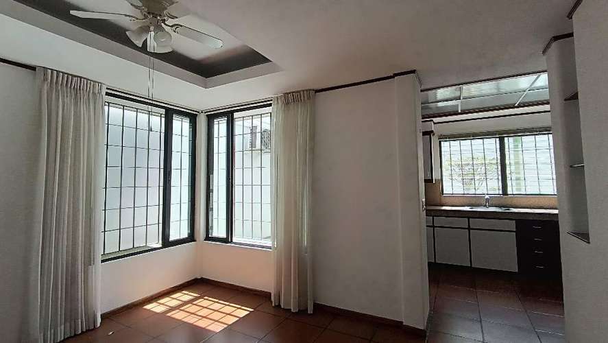 Lomas de Altamira– Terreno de 980 v | 4 habitaciones | Jardín amplio | $4,300
