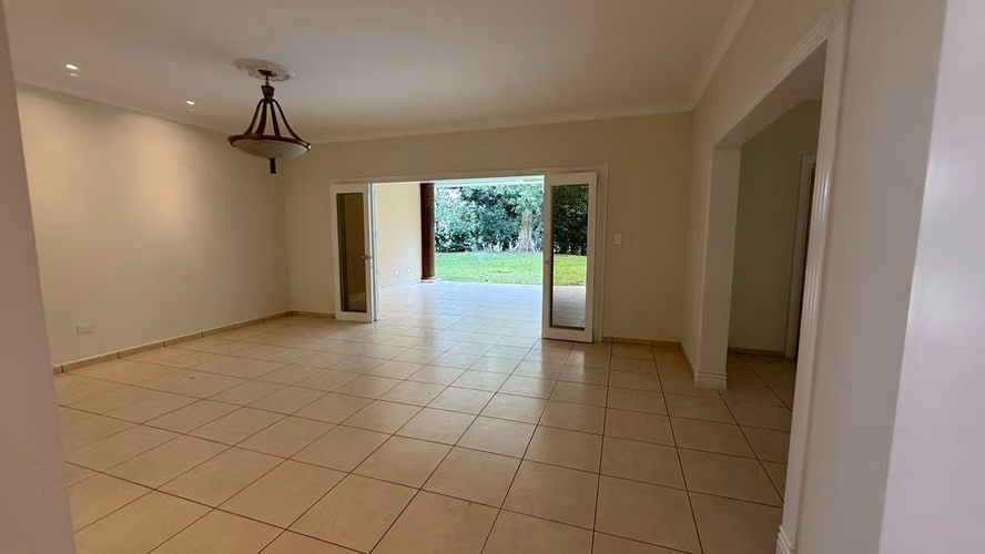 Quinta Residencial Las Piletas - Casa en Alquiler en Santa Tecla #3769