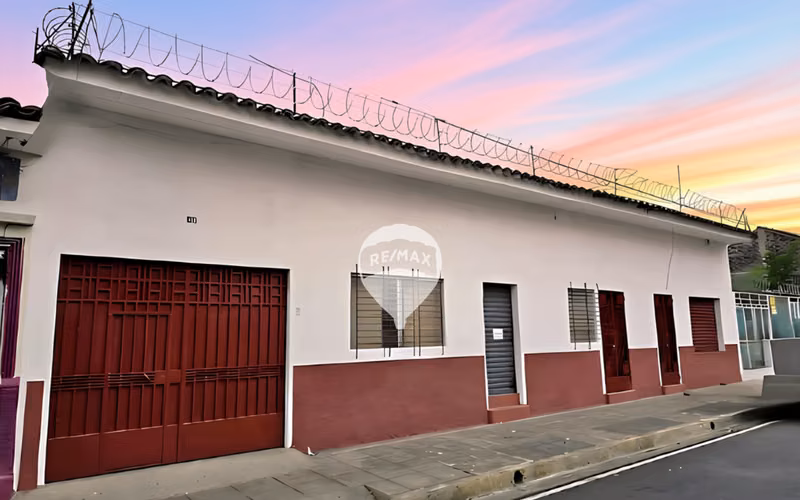 Vta. | Casa | Estilo Colonial | San Miguel