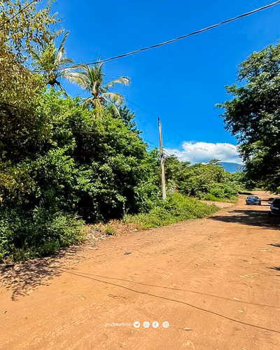 Venta de Lote en La Poza, Acceso Litoral, cerca del nuevo pollo Campero Usulután. - Imagen 9