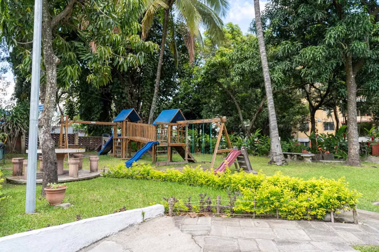 Parque Residencial Altamira - Apartamento en Alquiler en San Salvador #3847