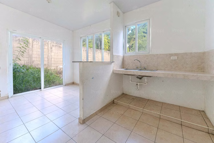 Quintas de San Antonio - Casa en Venta en Nejapa #3866