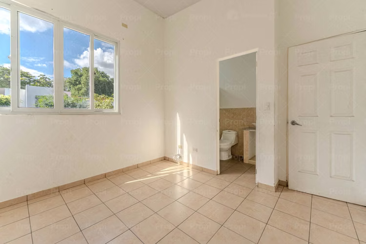 Quintas de San Antonio - Casa en Venta en Nejapa #3866