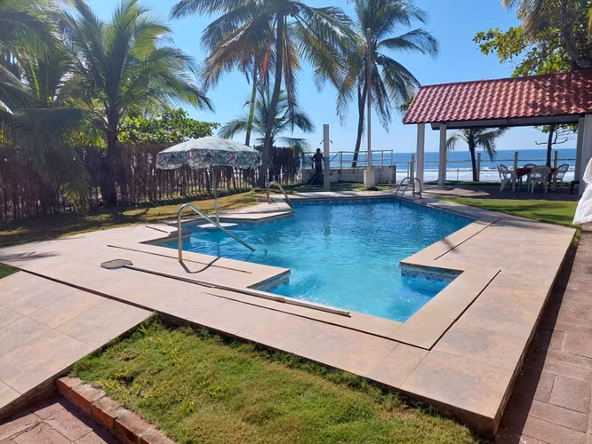Propiedad en Venta frente al mar - Playa Sihuapilapa