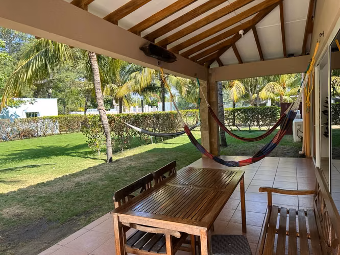 CASA DE PLAYA EN VENTA EN VILLA OCEANICA, COSTA DEL SOL - Imagen 4