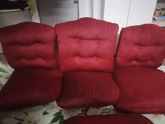 Cojites para sillones y para sofa, son 5 respaldos y 5 asientos estan 8 de 10