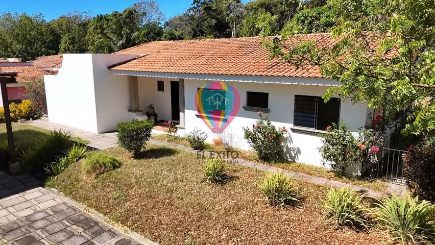 VENDO PRECIOSA CASA EN RESIDENCIAL LA HACIENDA, SAN JOSE VILLA NUEVA