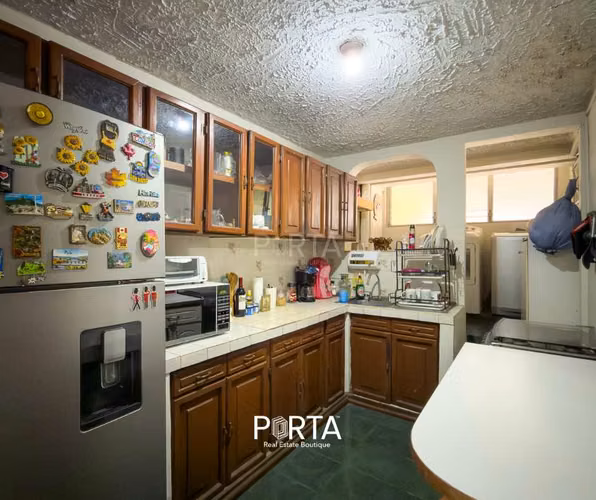 EN VENTA | CASA EN RESIDENCIAL METROPOLIS, SAN SALVADOR