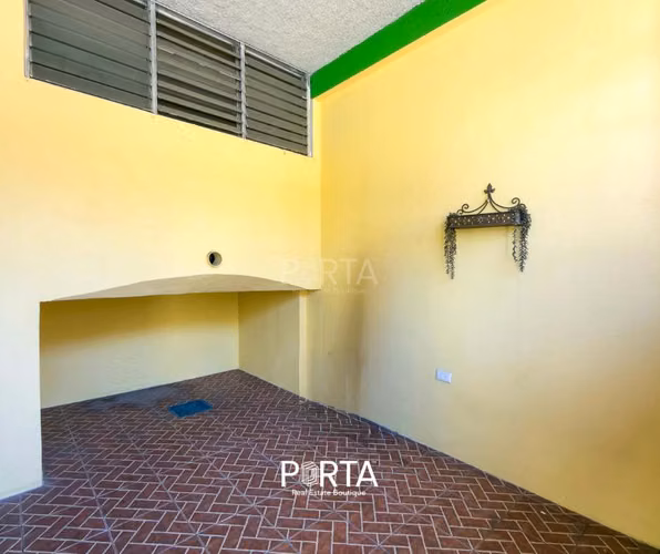 EN VENTA | CASA EN RESIDENCIAL METROPOLIS, SAN SALVADOR