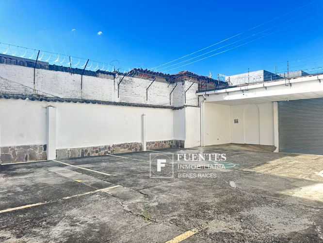 ALQUILER CASA CENTRO HISTÓRICO SANTA ANA IDEAL PARA BANCOS