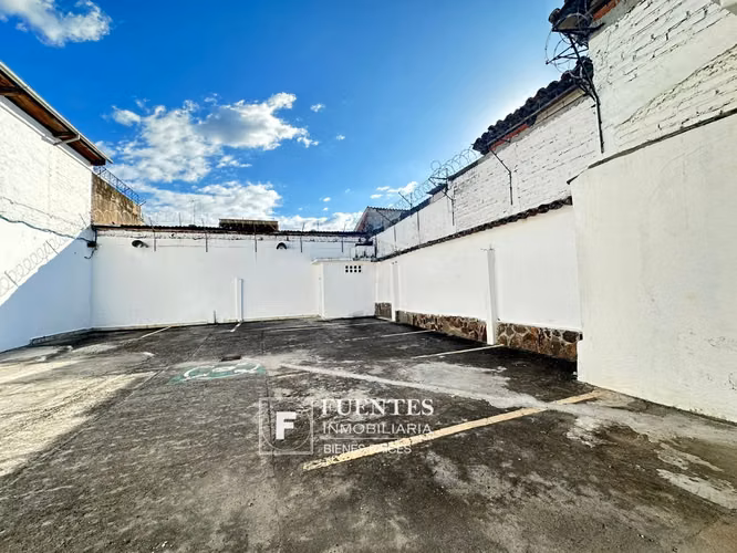 ALQUILER CASA CENTRO HISTÓRICO SANTA ANA IDEAL PARA BANCOS