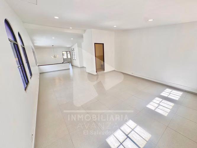 Oficina San Benito| 350m2 | 7 parqueos | 7 baños | - Imagen 11