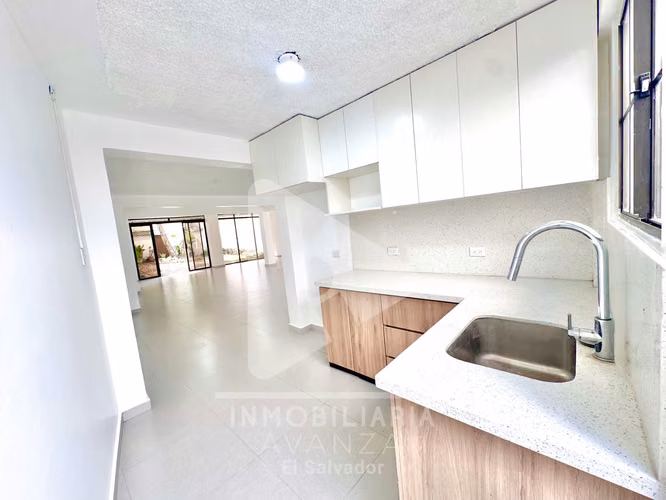 Oficina San Benito| 350m2 | 7 parqueos | 7 baños | - Imagen 4
