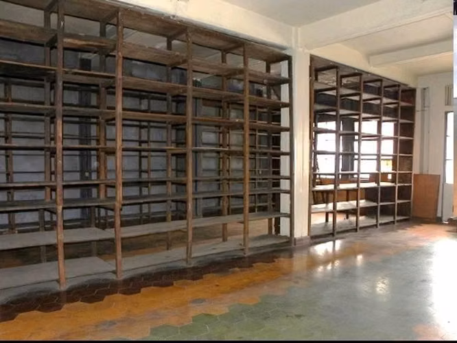 EDIFICIO EN ALQUILER – FARMACIA CENTRAL / Centro Histórico de San Salvador