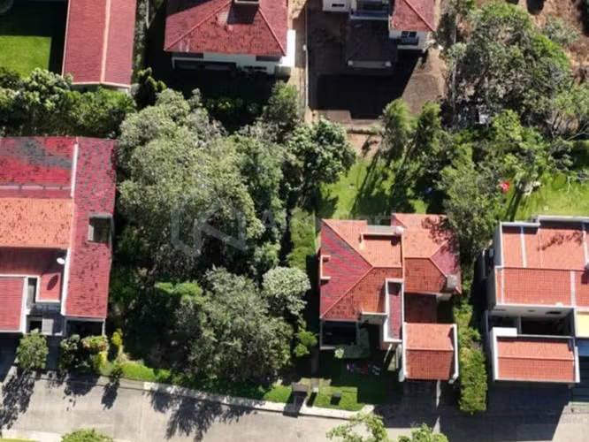 Venta de terreno en TUSCANIA