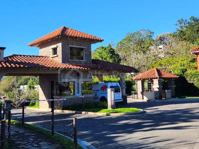 Venta de terreno en TUSCANIA