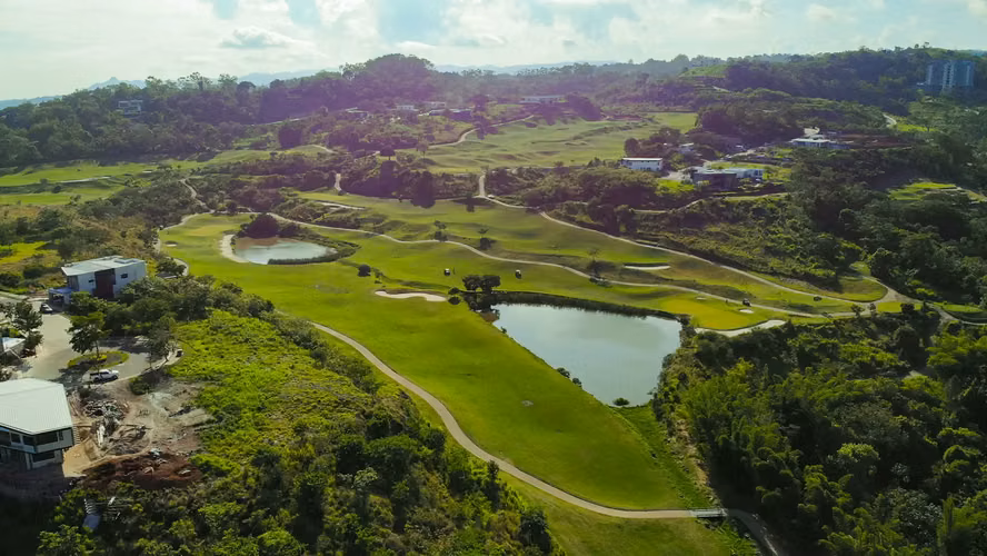 VENTA DOS TERRENOS EN EL ENCANTO COUNTRY CLUB
