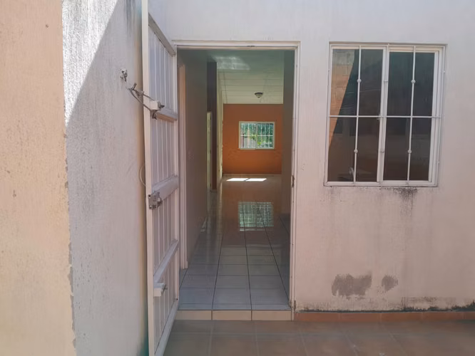 ALQUILER DE CASA EN RESIDENCIAL BELLA GRANADA QUEZALTEPEQUE